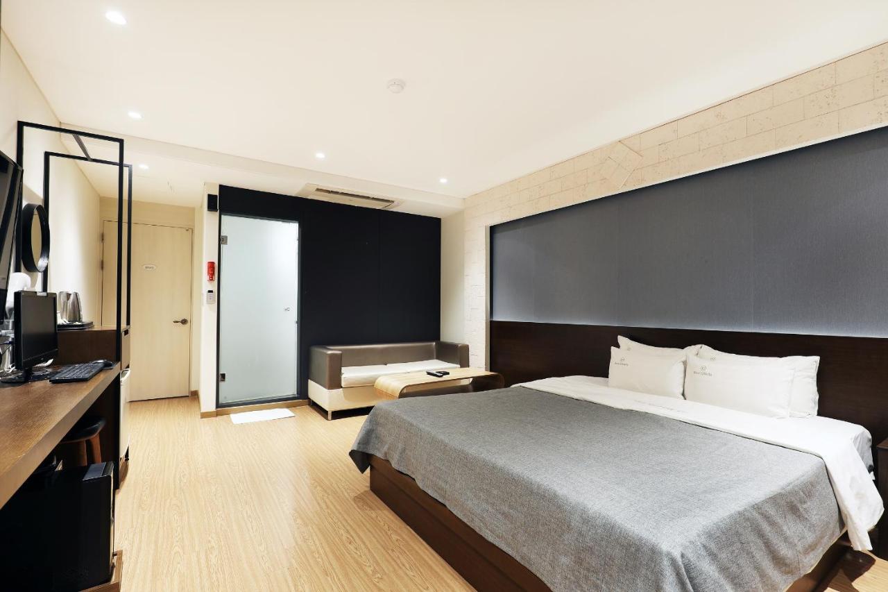 Gloria Hotel Соннам Экстерьер фото